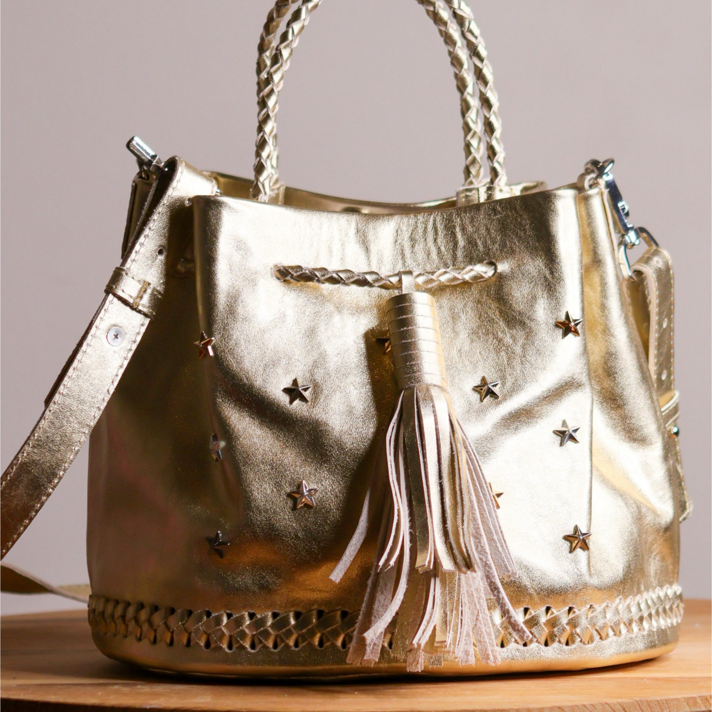 Star bucket bag